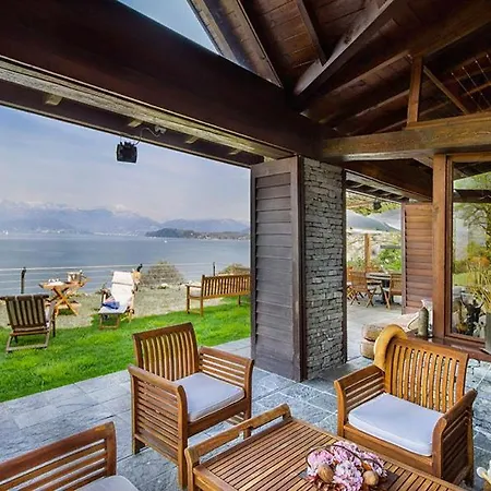 Villa Laveno-mombello Sleeps 9 With Pool And Air Con Laveno-Mombello