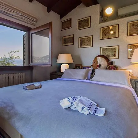 Laveno-mombello Sleeps 9 With Pool And Air Con *
