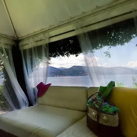 Villa Laveno-mombello Sleeps 9 With Pool And Air Con Laveno-Mombello