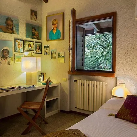Laveno-mombello Sleeps 9 With Pool And Air Con * Laveno-Mombello